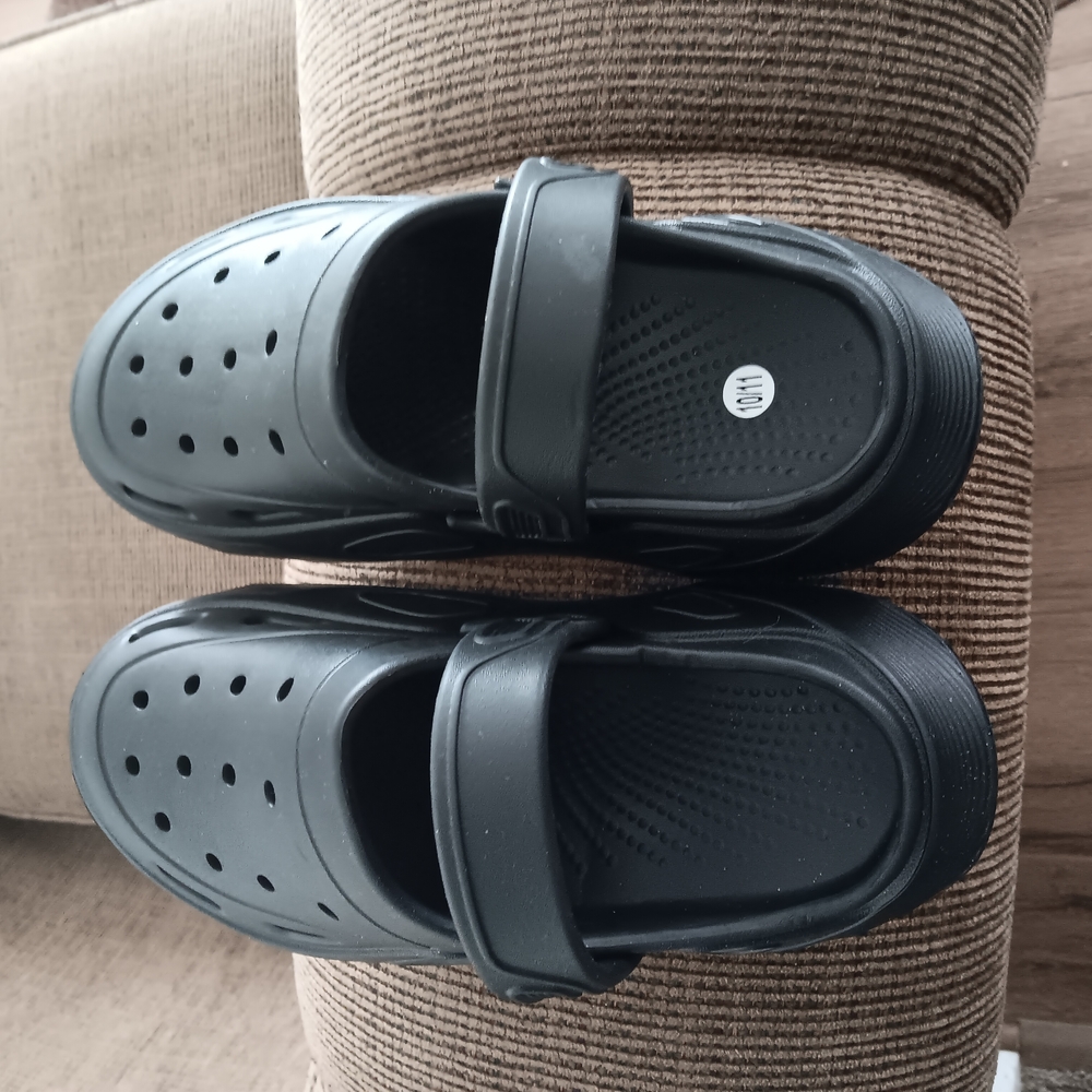 Black Sandals with Adjustable Strap and Ventilated Design NEW W/O TAGS